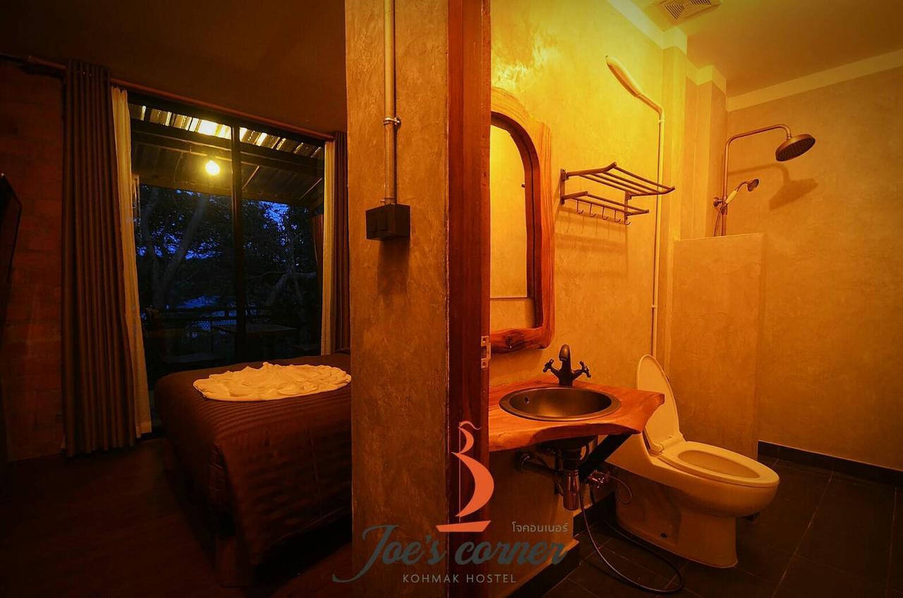 Joe'S Corner Kohmak Hotell Koh Mak Exteriör bild