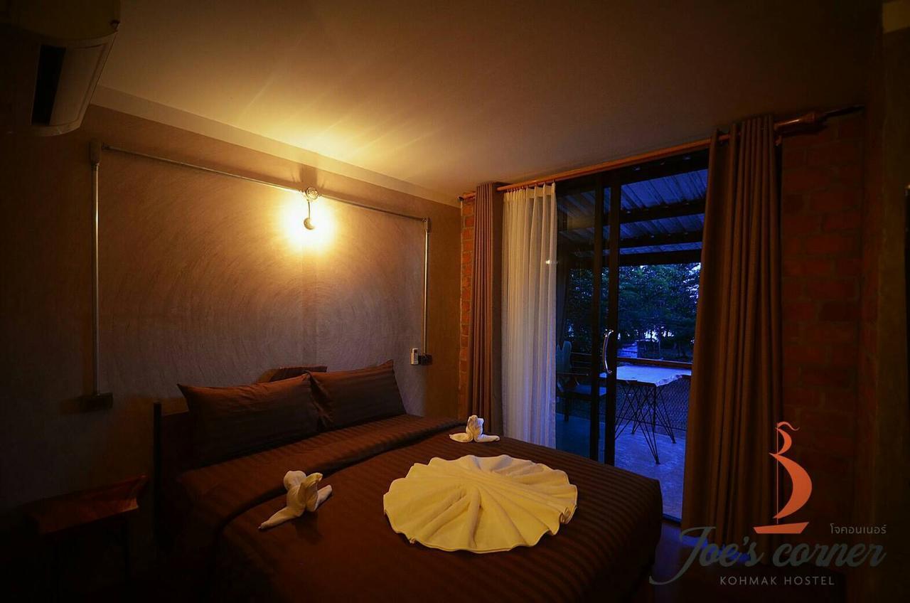 Joe'S Corner Kohmak Hotell Koh Mak Exteriör bild